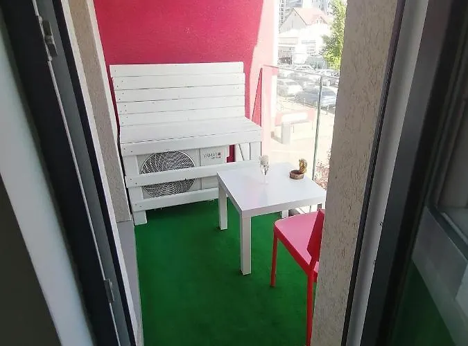 Baba Afiti Mall Plaza * Bükreş