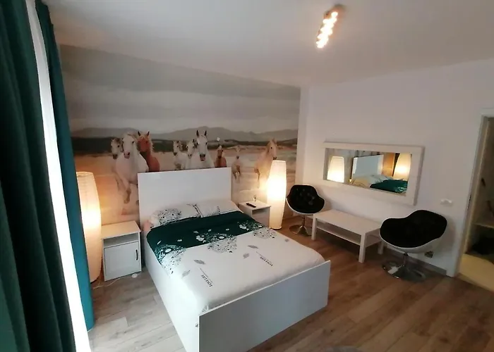 Baba Afiti Mall Plaza